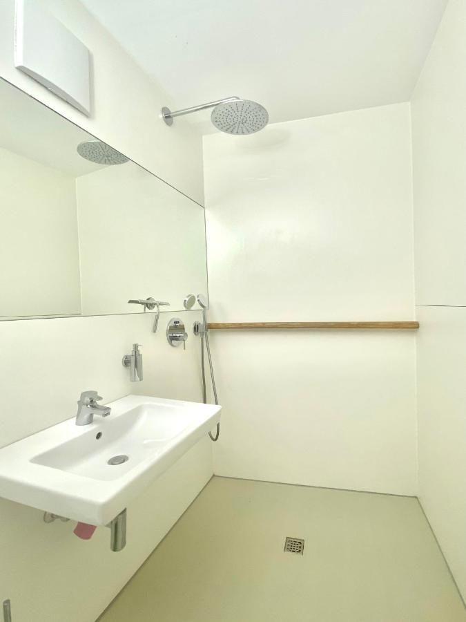Loft Mit Dachterrasse Lägenhet Bernau am Chiemsee Exteriör bild
